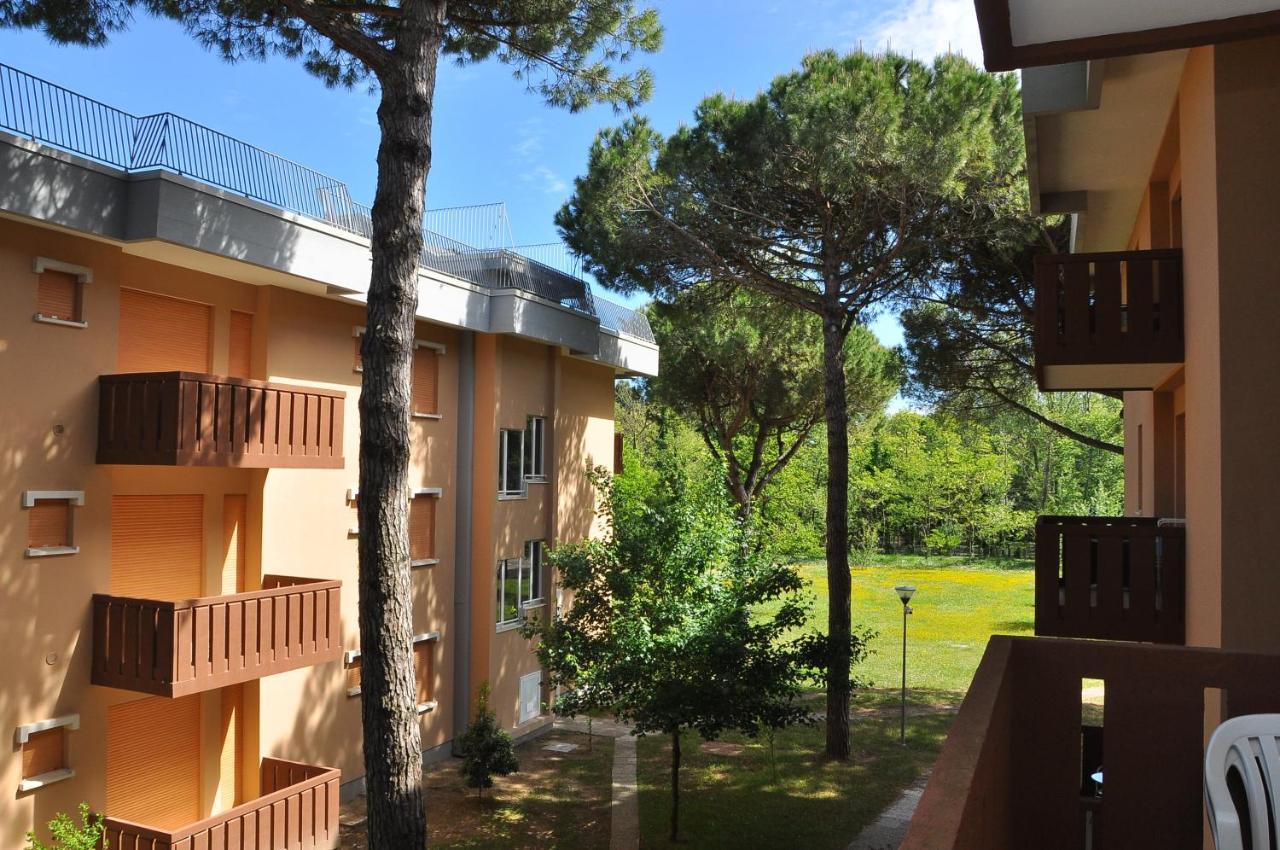 Condominio Corinzia 比比翁 外观 照片